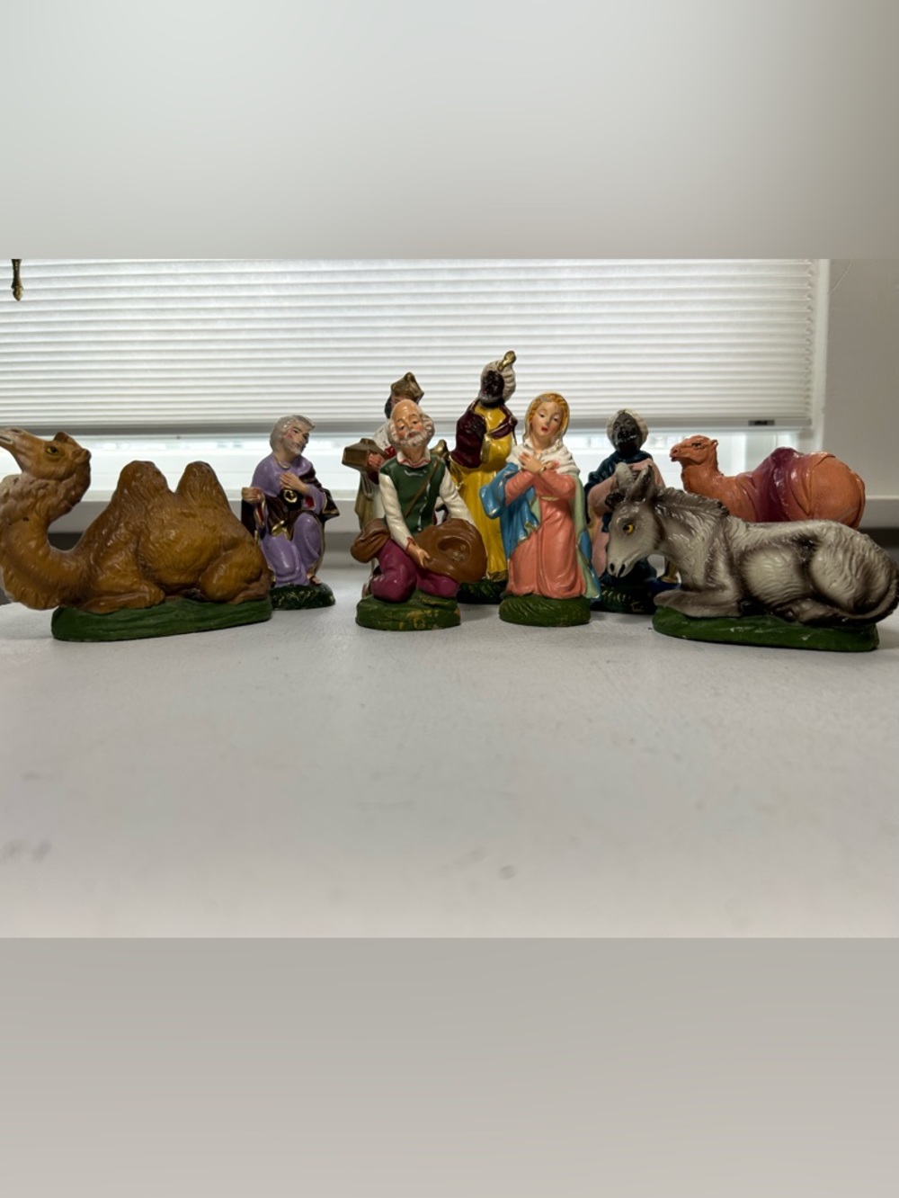 Vintage Nativity Figurine Set Italian Handpainted Incomplete Lot of Nine